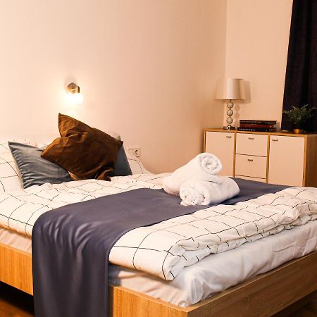 Villa Blue Apartman เซคซาร์ด ภายนอก รูปภาพ